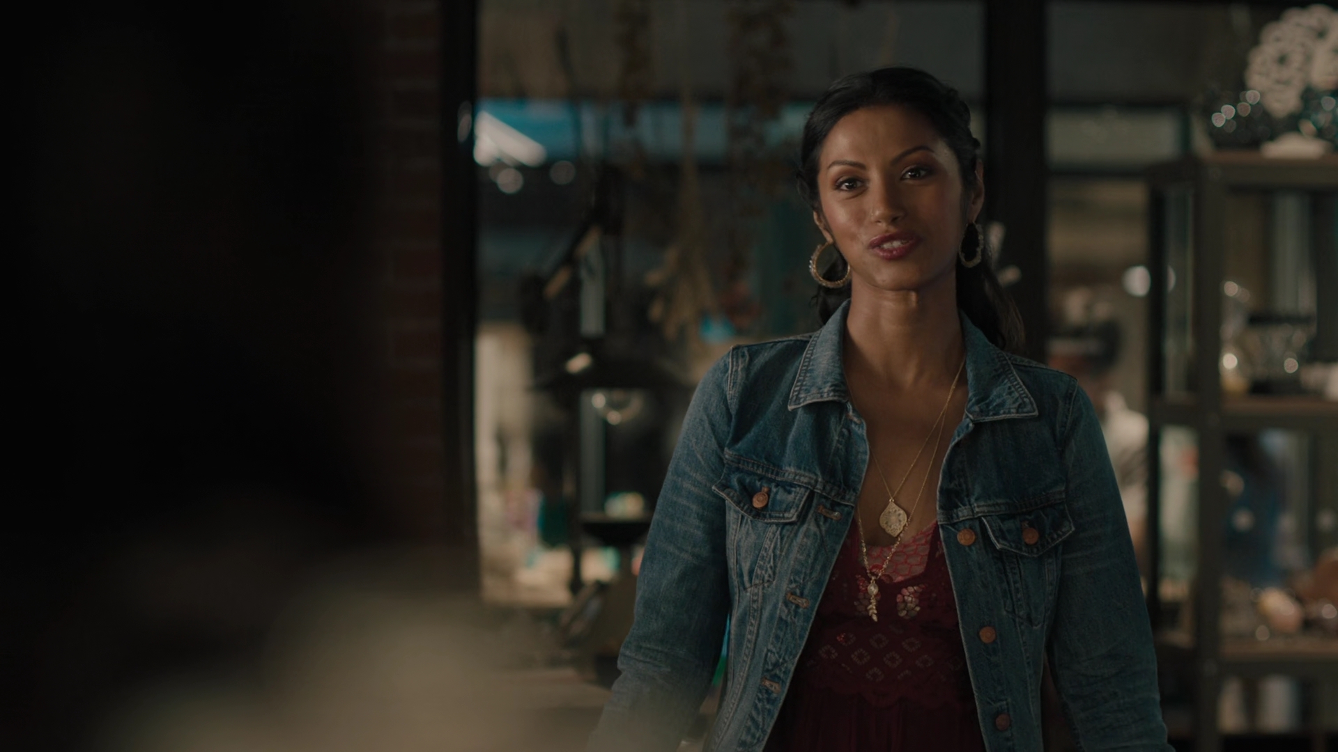 Charmed-Online-dot-nl_Charmed2x02ThingstoDoInSeattleWhenYoureDead00993.jpg Charmed-Online-dot-nl_Charmed2x02ThingstoDoInSeattleWhenYoureDead00993.jpg