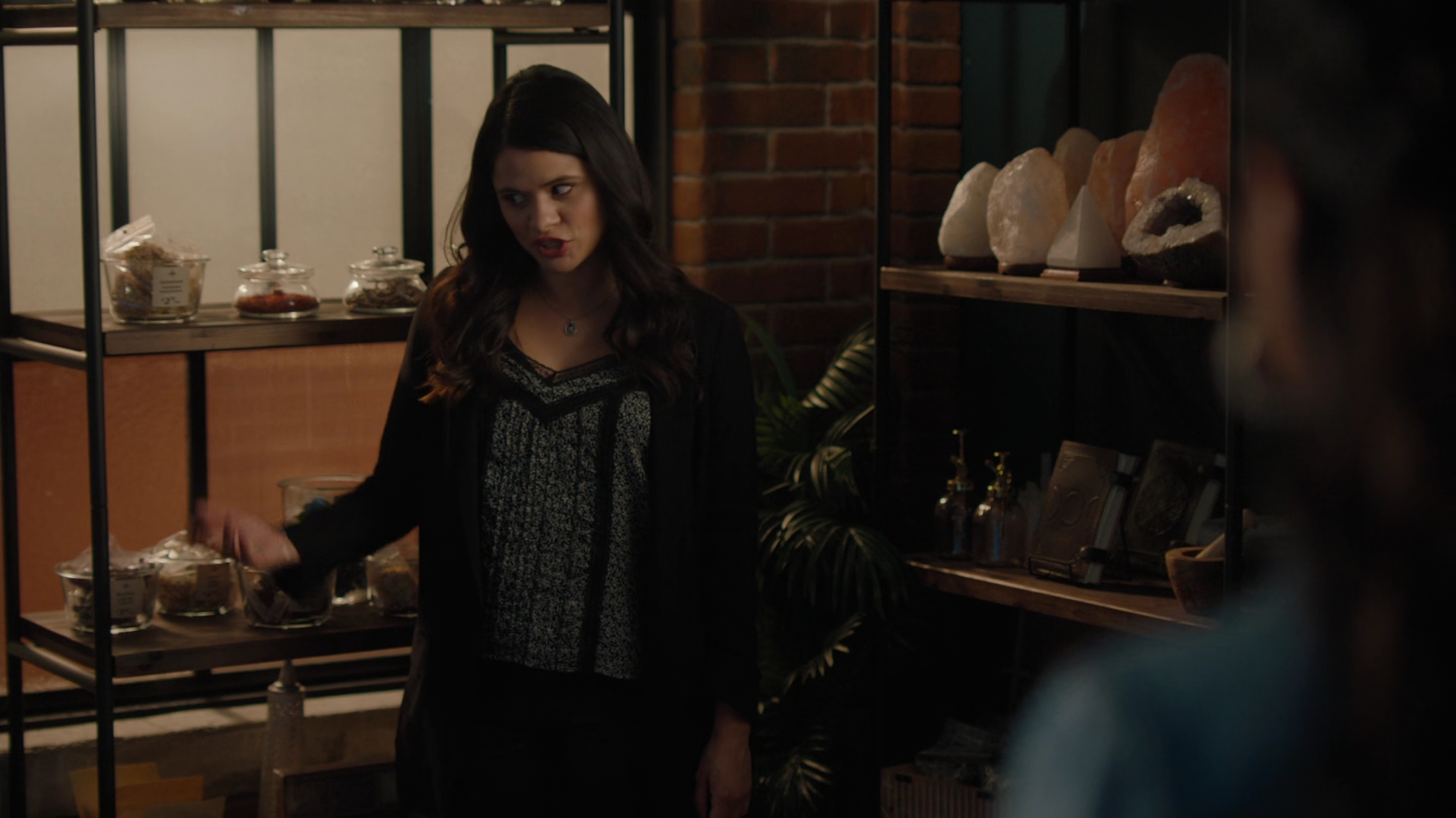 Charmed-Online-dot-nl_Charmed2x02ThingstoDoInSeattleWhenYoureDead00997.jpg Charmed-Online-dot-nl_Charmed2x02ThingstoDoInSeattleWhenYoureDead00997.jpg