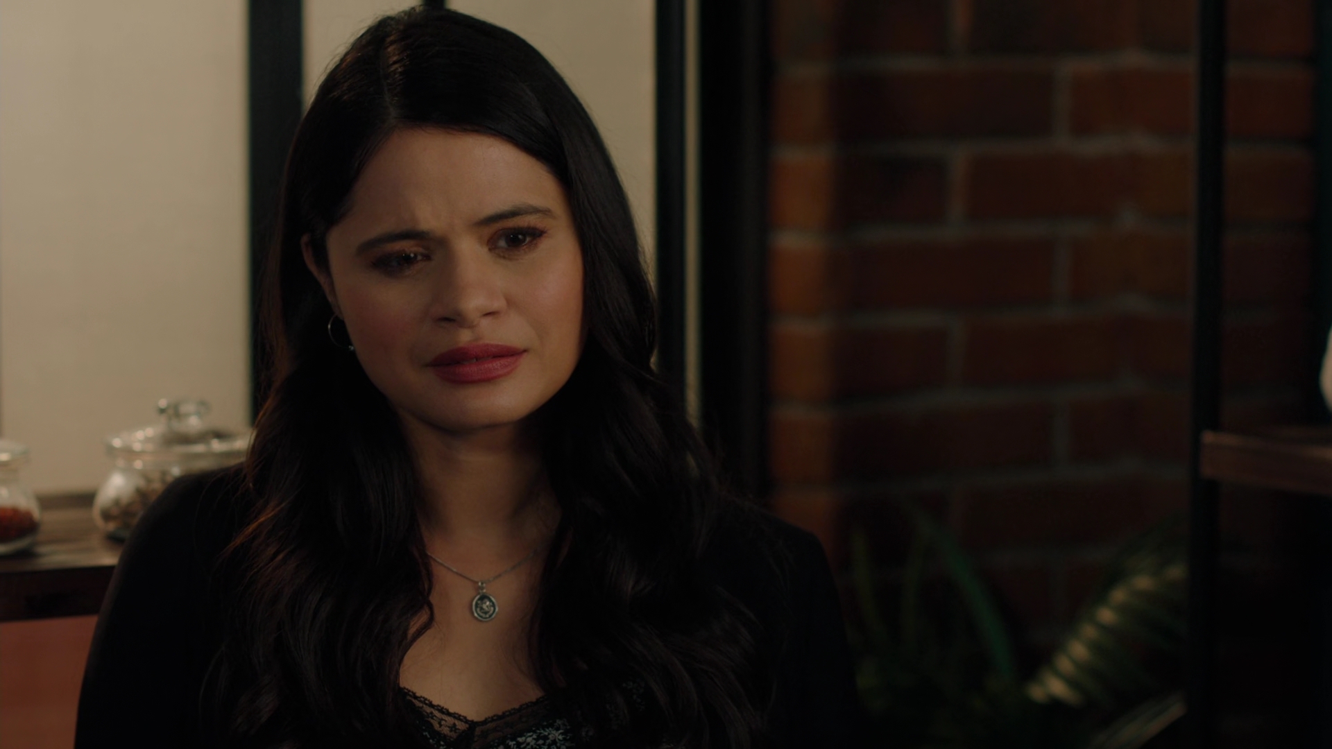 Charmed-Online-dot-nl_Charmed2x02ThingstoDoInSeattleWhenYoureDead01002.jpg Charmed-Online-dot-nl_Charmed2x02ThingstoDoInSeattleWhenYoureDead01002.jpg