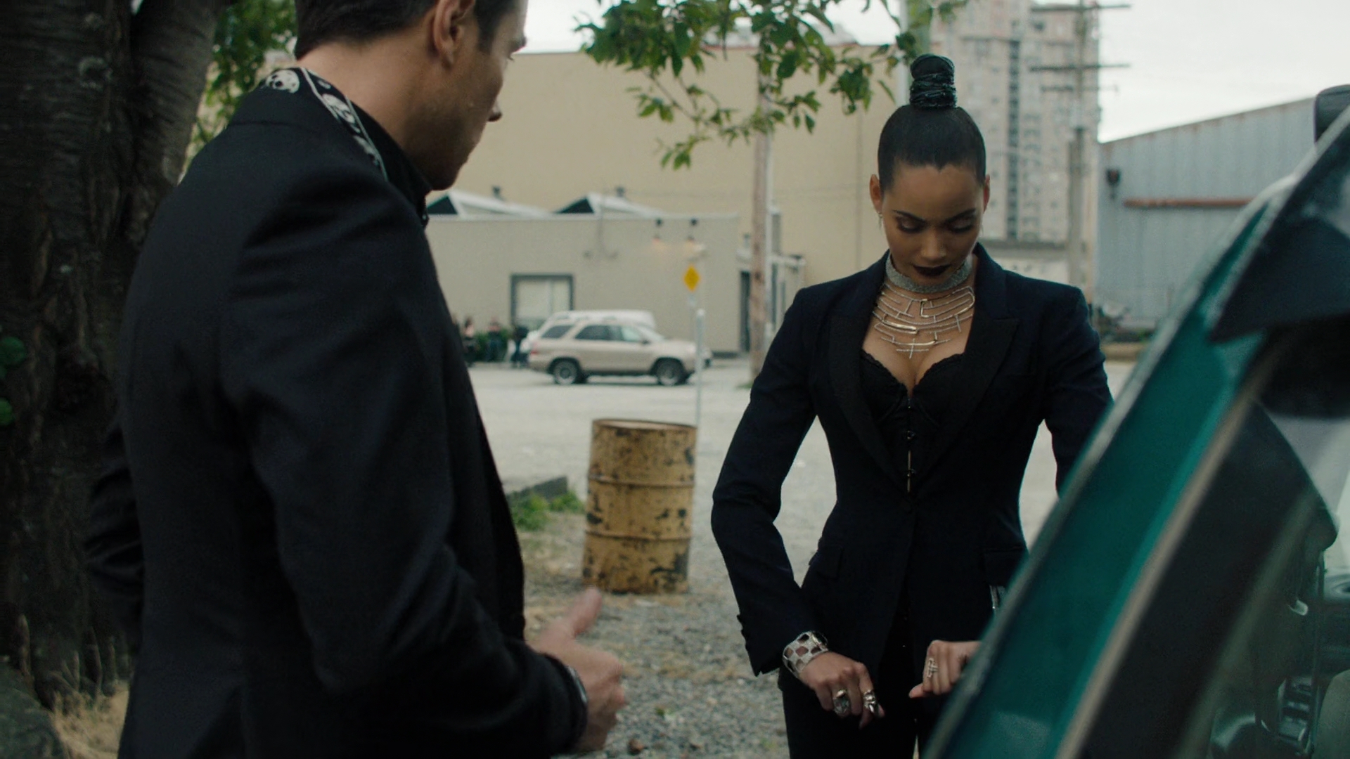 Charmed-Online-dot-nl_Charmed2x02ThingstoDoInSeattleWhenYoureDead01117.jpg Charmed-Online-dot-nl_Charmed2x02ThingstoDoInSeattleWhenYoureDead01117.jpg