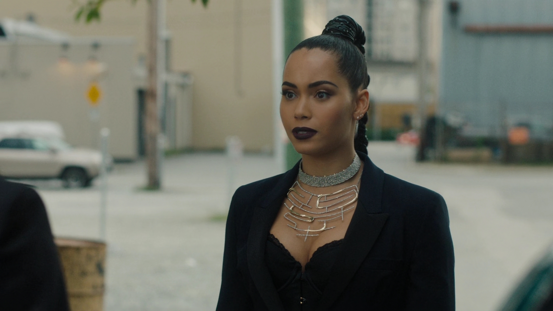 Charmed-Online-dot-nl_Charmed2x02ThingstoDoInSeattleWhenYoureDead01124.jpg Charmed-Online-dot-nl_Charmed2x02ThingstoDoInSeattleWhenYoureDead01124.jpg