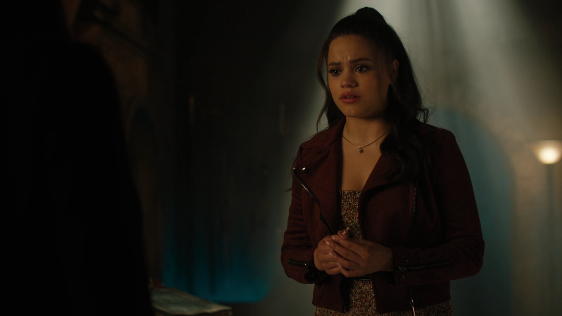 Charmed-Online-dot-nl_Charmed2x02ThingstoDoInSeattleWhenYoureDead01428.jpg Charmed-Online-dot-nl_Charmed2x02ThingstoDoInSeattleWhenYoureDead01428.jpg