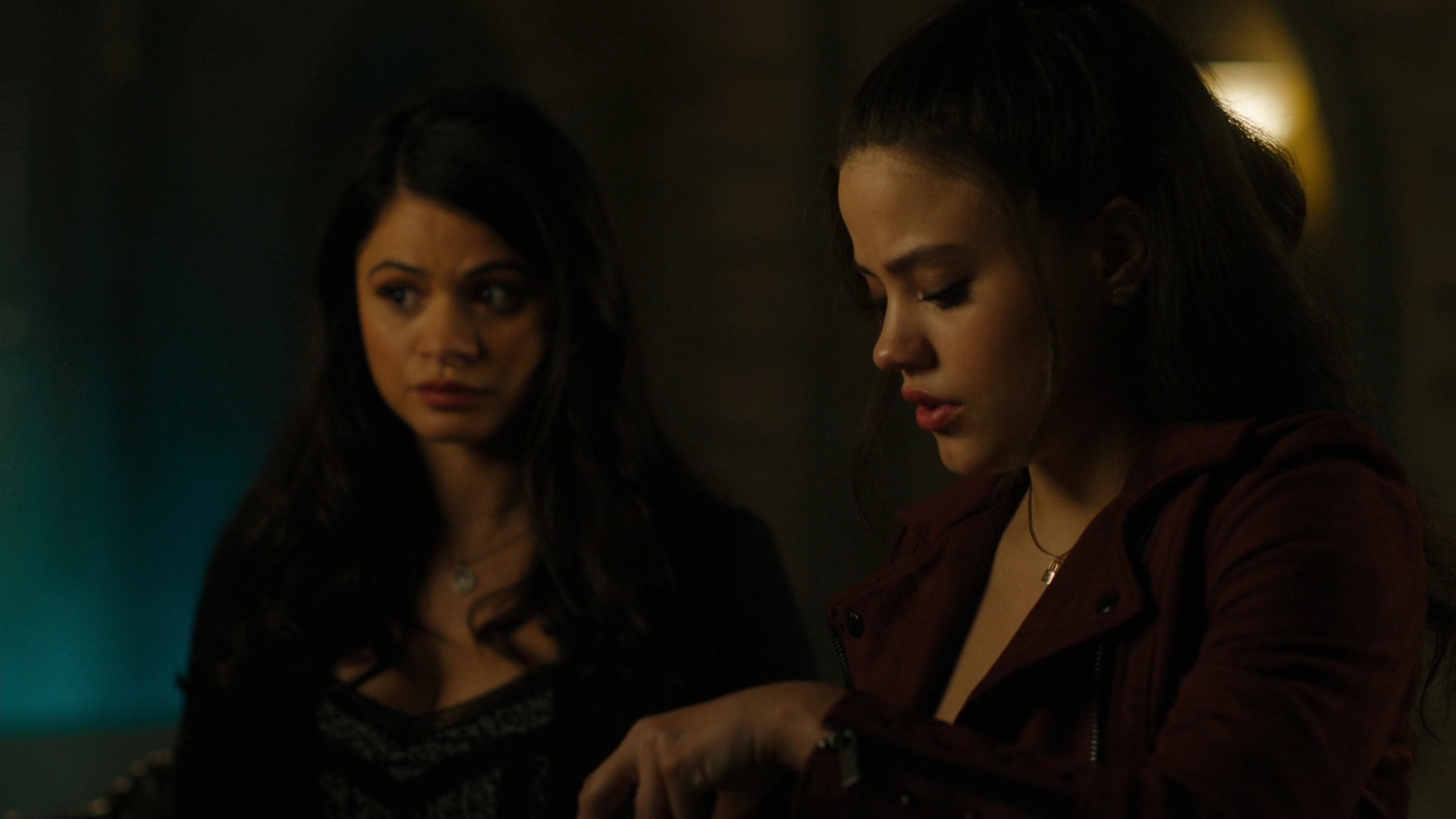 Charmed-Online-dot-nl_Charmed2x02ThingstoDoInSeattleWhenYoureDead01580.jpg