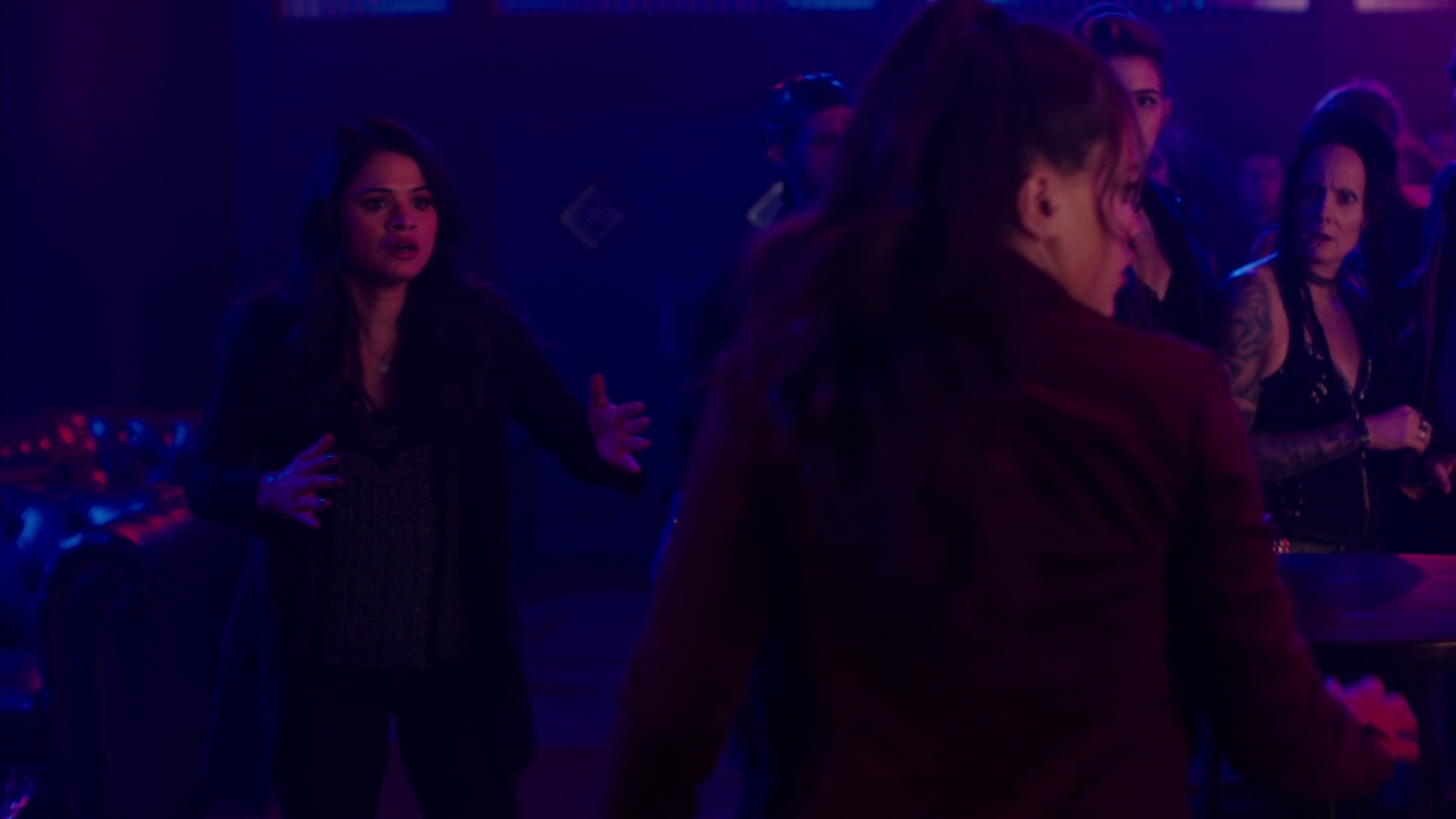 Charmed-Online-dot-nl_Charmed2x02ThingstoDoInSeattleWhenYoureDead02029.jpg