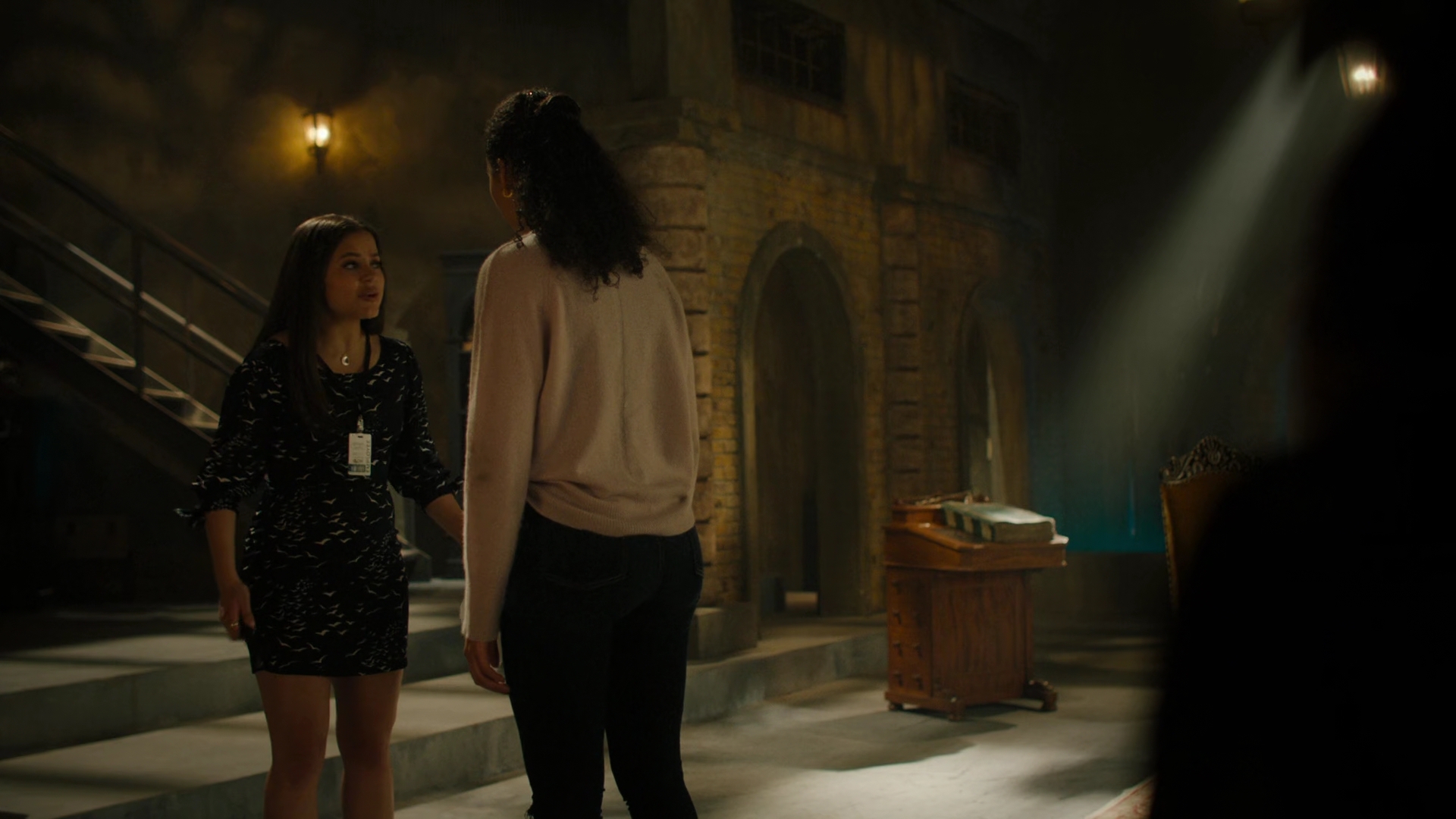 Charmed-Online-dot-nl_Charmed2x03BeCarefulWhatYouWitchFor01124.jpg
