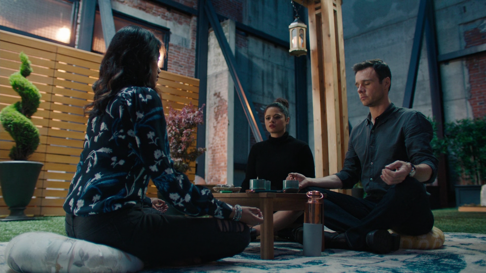 Charmed-Online-dot-nl_Charmed2x03BeCarefulWhatYouWitchFor02086.jpg Charmed-Online-dot-nl_Charmed2x03BeCarefulWhatYouWitchFor02086.jpg