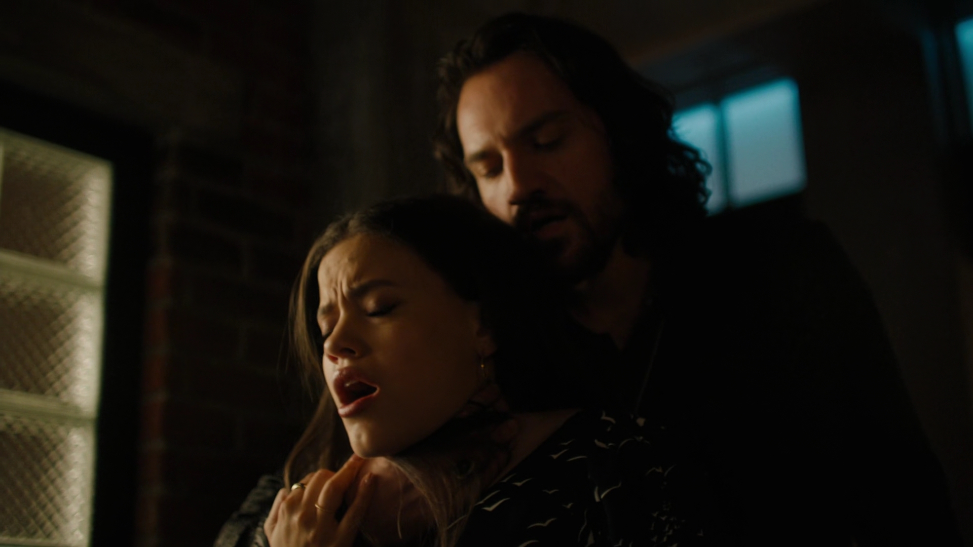 Charmed-Online-dot-nl_Charmed2x03BeCarefulWhatYouWitchFor02128.jpg