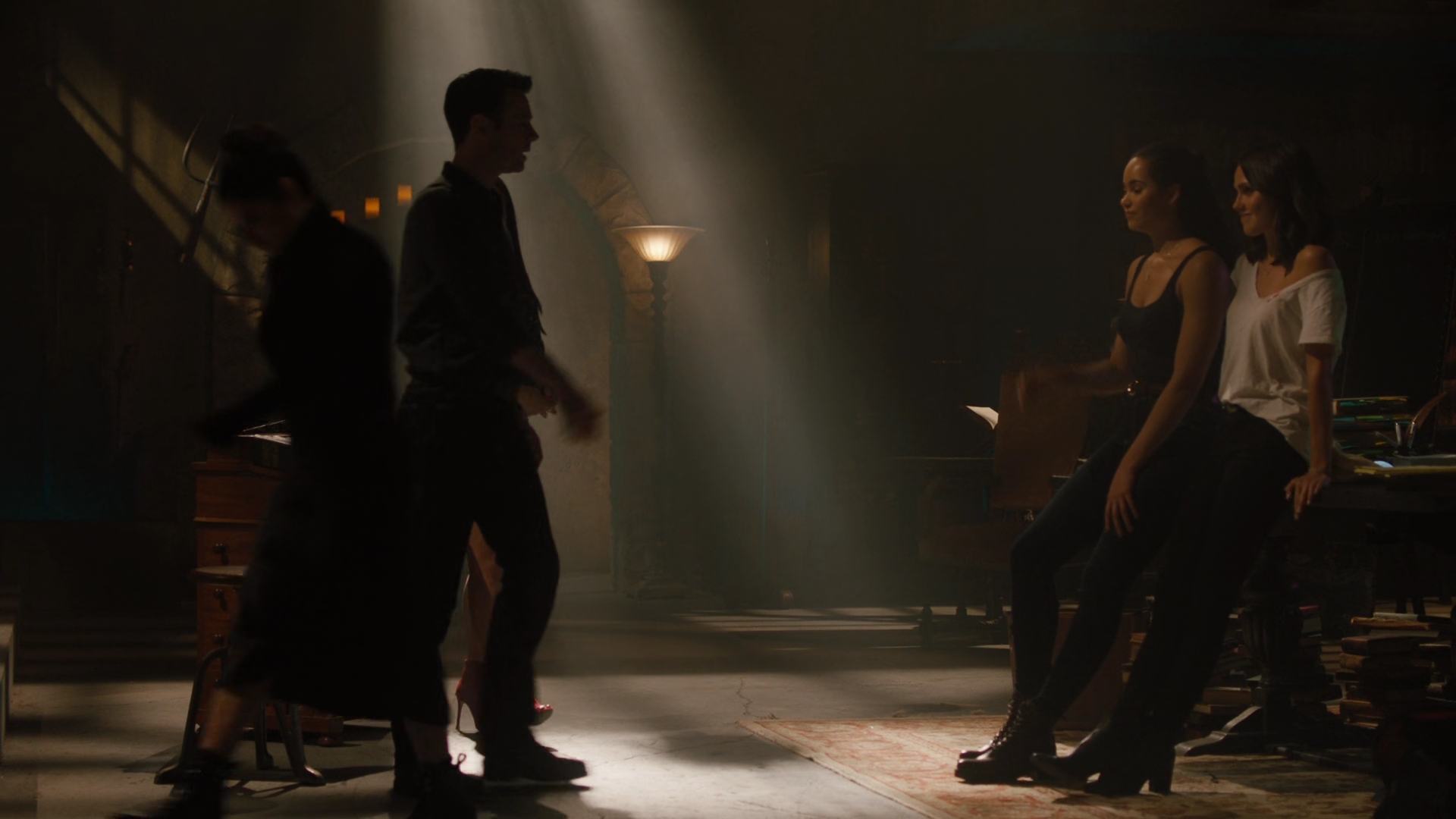 Charmed-Online-dot-nl_Charmed2x03BeCarefulWhatYouWitchFor02251.jpg
