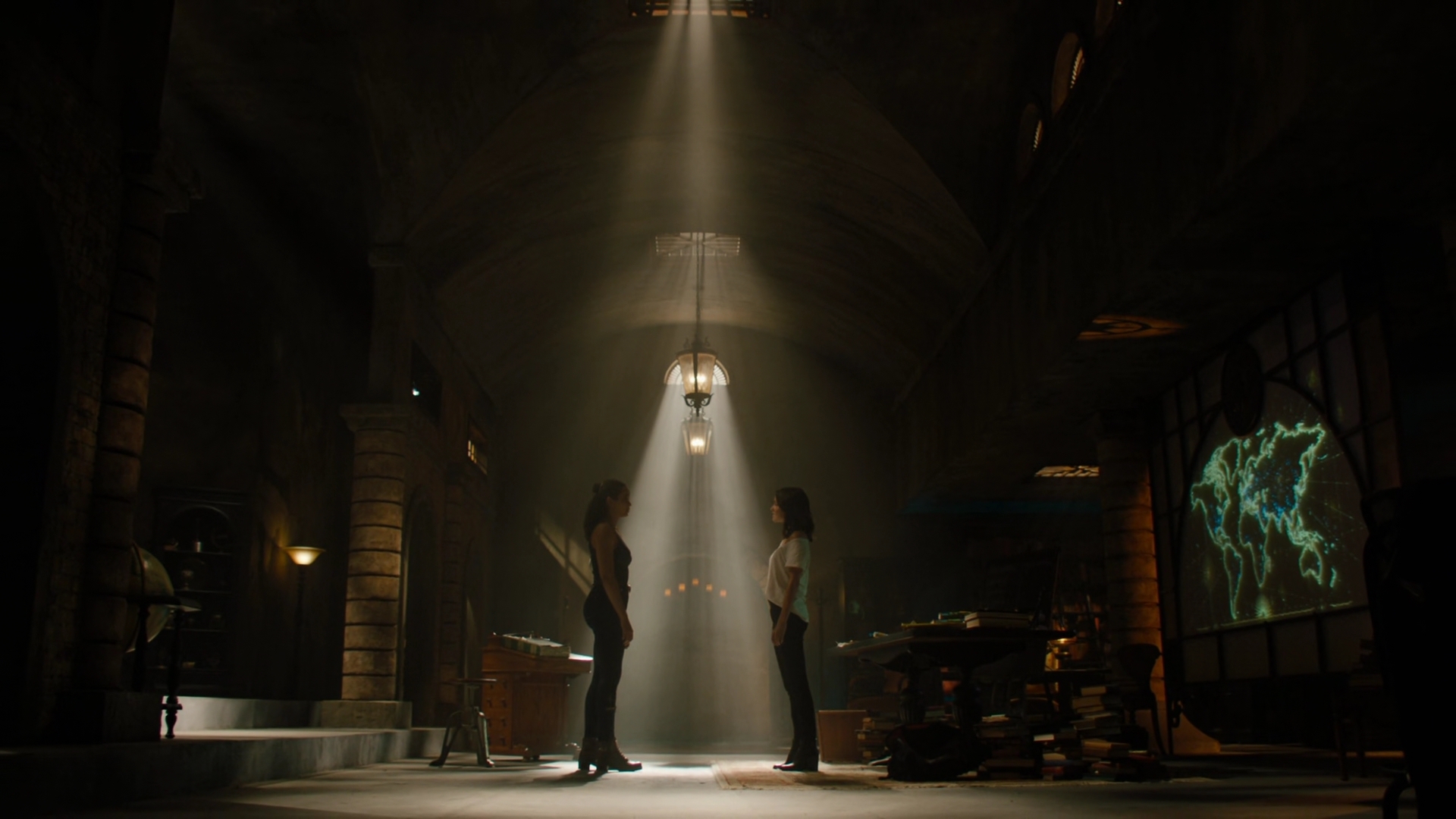 Charmed-Online-dot-nl_Charmed2x03BeCarefulWhatYouWitchFor02282.jpg