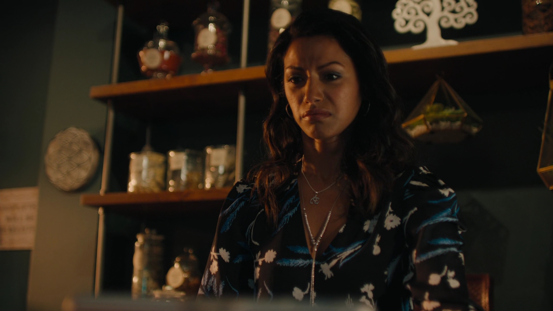 Charmed-Online-dot-nl_Charmed2x03BeCarefulWhatYouWitchFor02332.jpg