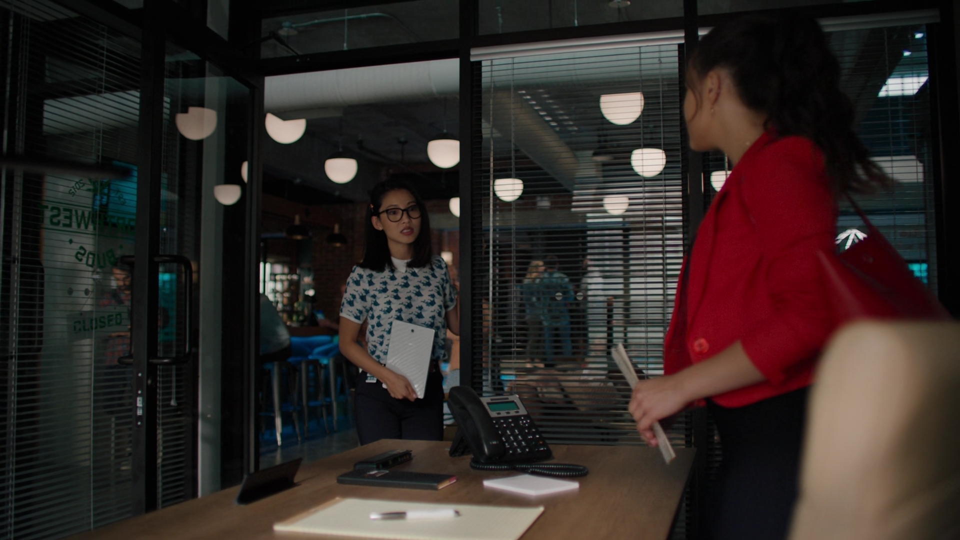 Charmed-Online-dot-nl_Charmed2x04DeconstructingHarry00194.jpg