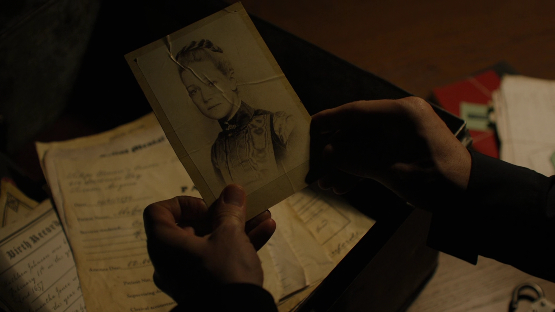 Charmed-Online-dot-nl_Charmed2x04DeconstructingHarry01592.jpg Charmed-Online-dot-nl_Charmed2x04DeconstructingHarry01592.jpg