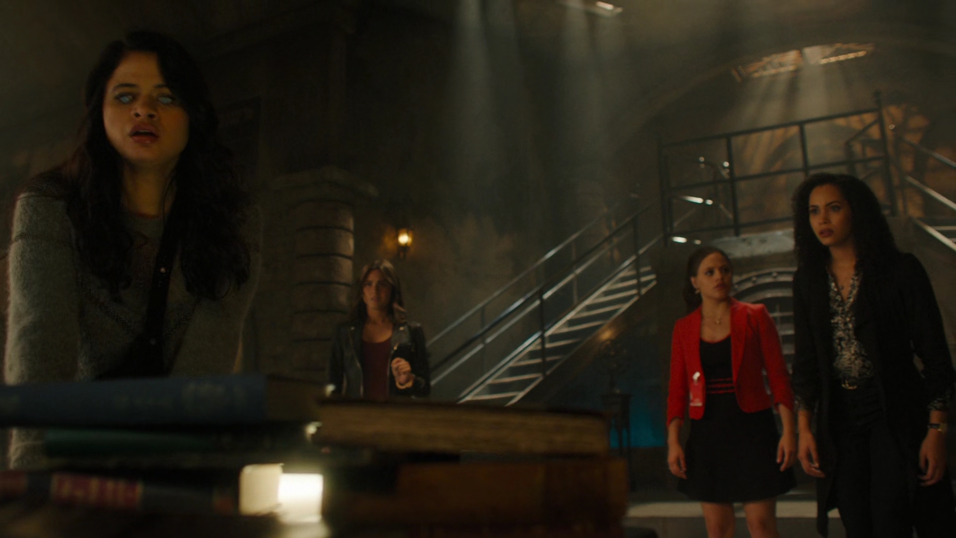 Charmed-Online-dot-nl_Charmed2x04DeconstructingHarry01924.jpg Charmed-Online-dot-nl_Charmed2x04DeconstructingHarry01924.jpg