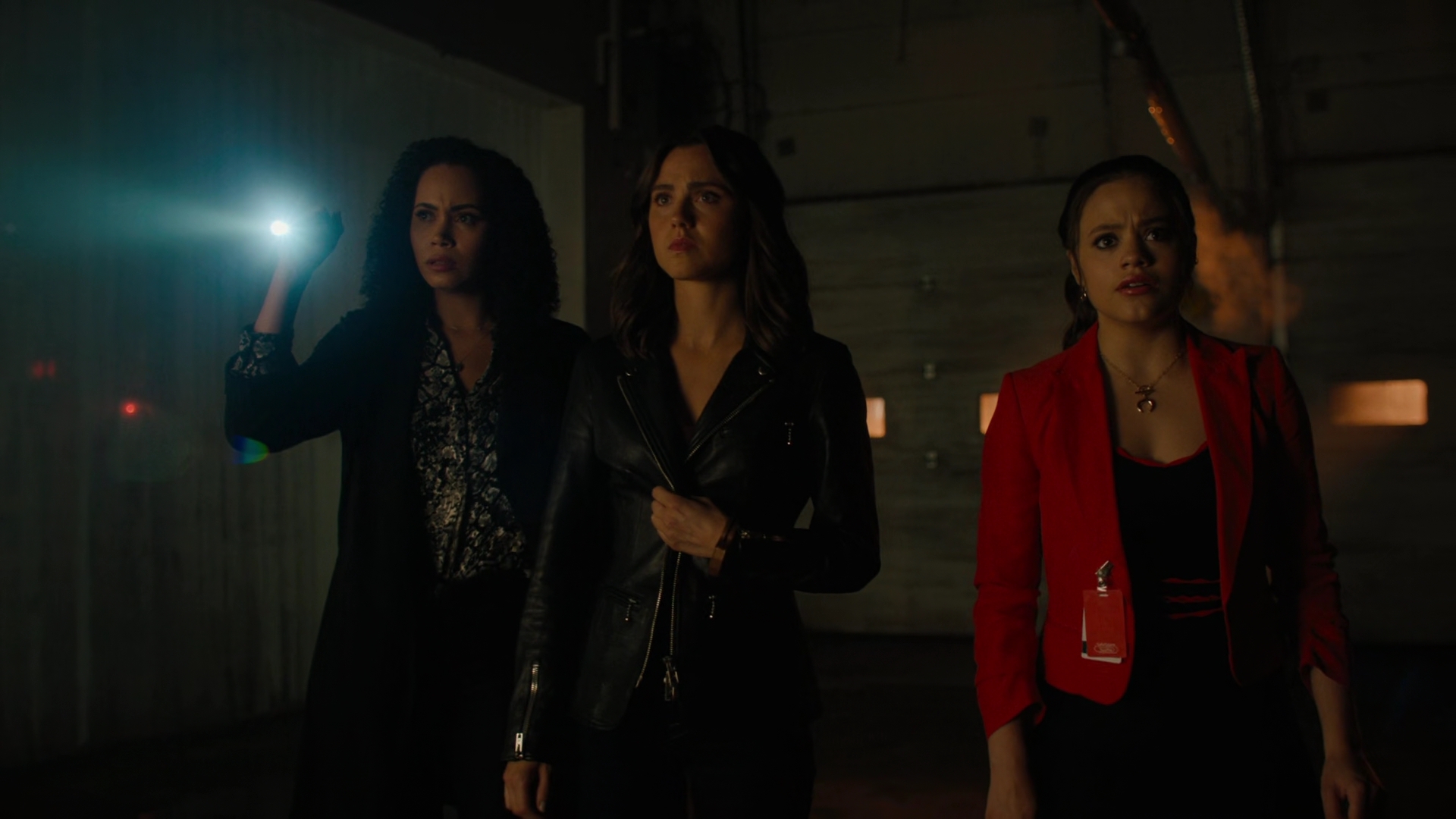 Charmed-Online-dot-nl_Charmed2x04DeconstructingHarry01972.jpg