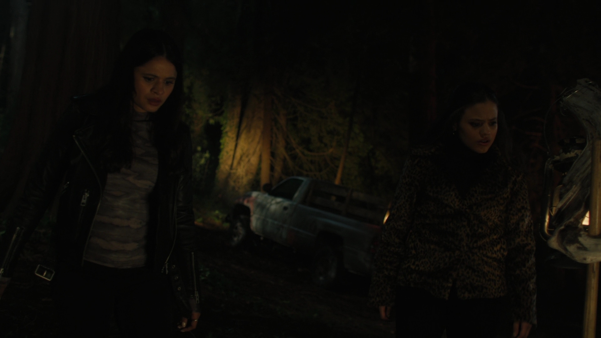 Charmed-Online-dot-nl_2x05TheTruthAboutCatsAndDogs00090.jpg