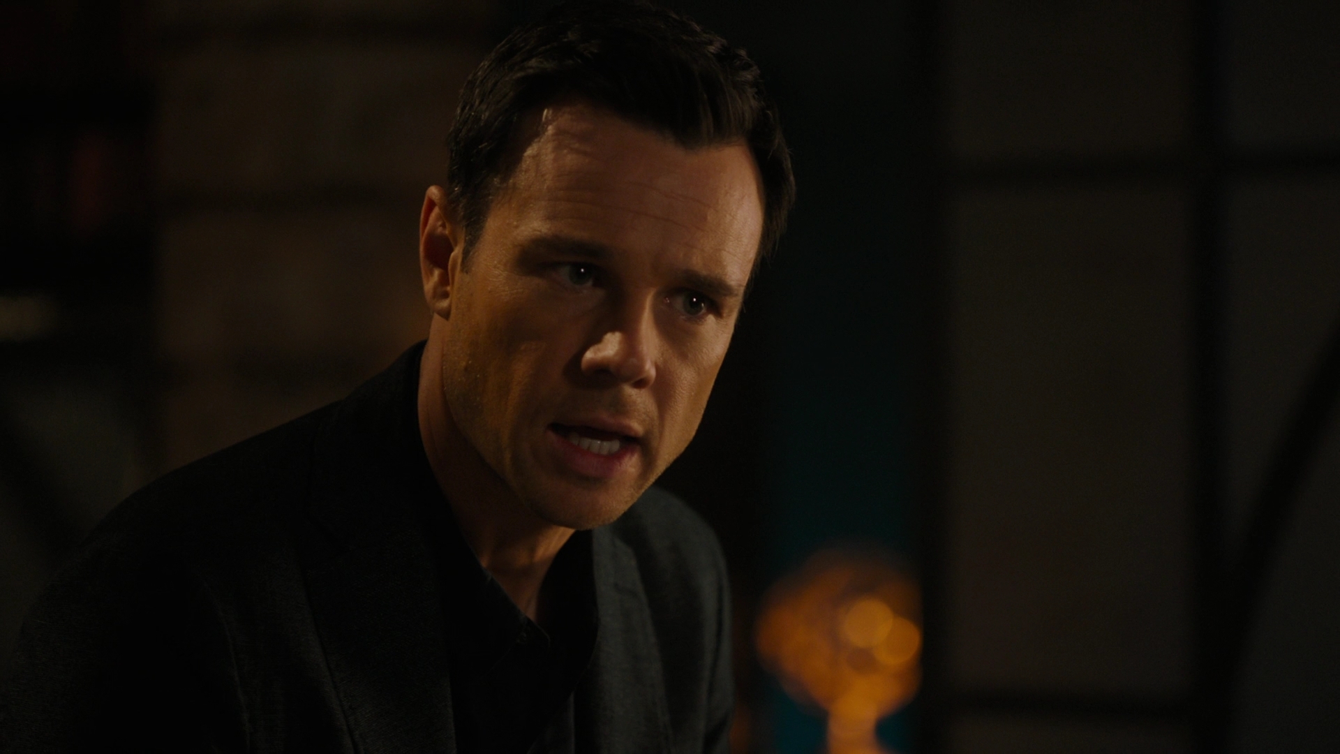 Charmed-Online-dot-nl_2x05TheTruthAboutCatsAndDogs00193.jpg