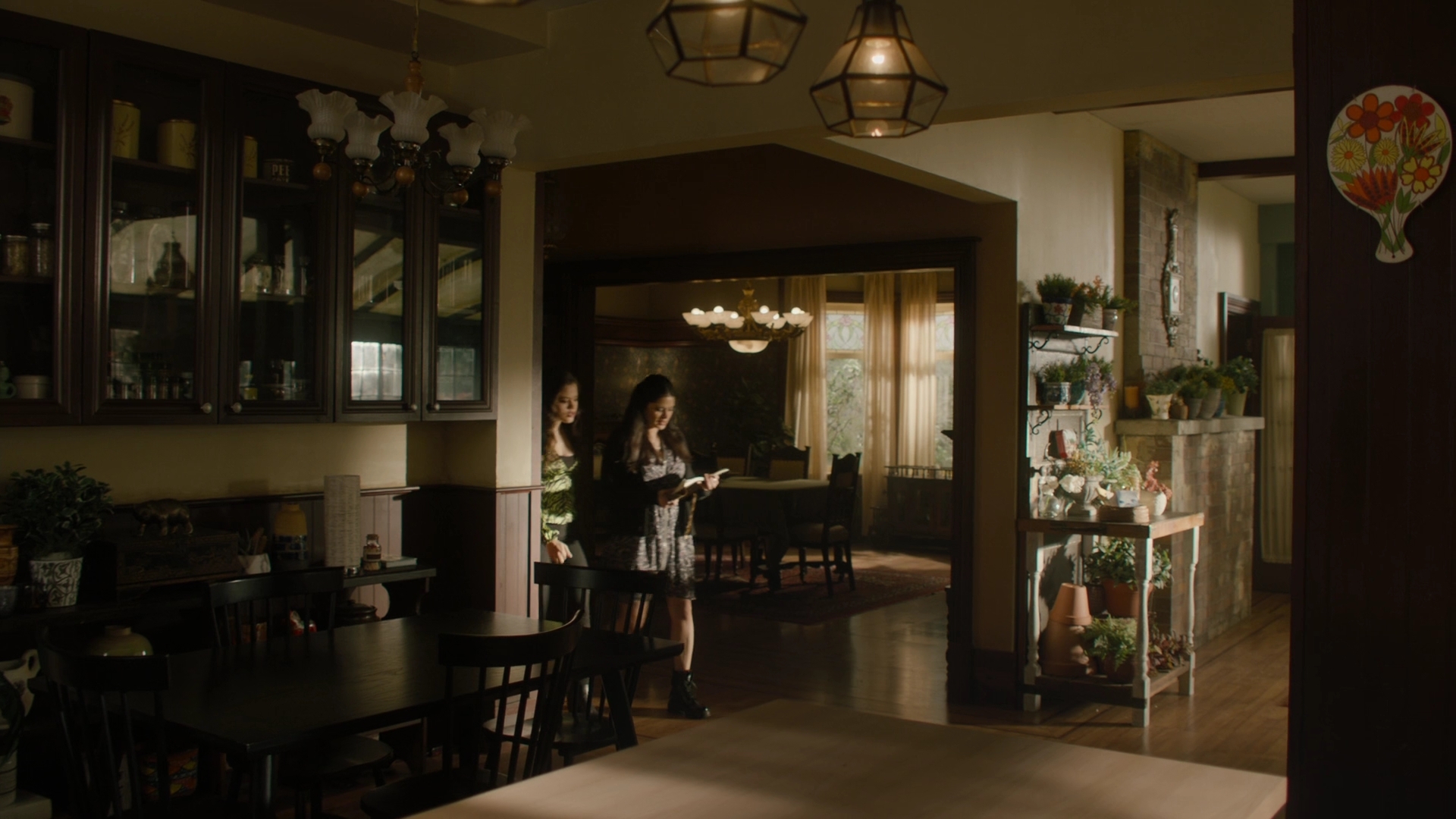 Charmed-Online-dot-nl_2x05TheTruthAboutCatsAndDogs00343.jpg