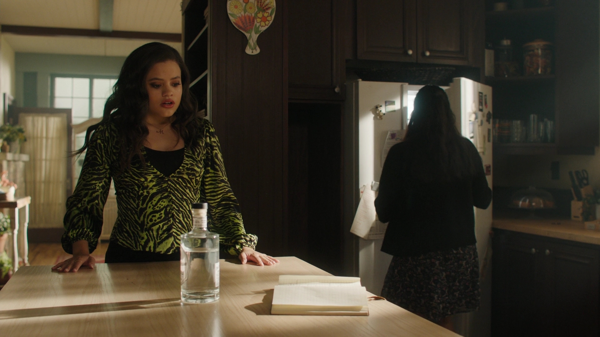 Charmed-Online-dot-nl_2x05TheTruthAboutCatsAndDogs00393.jpg