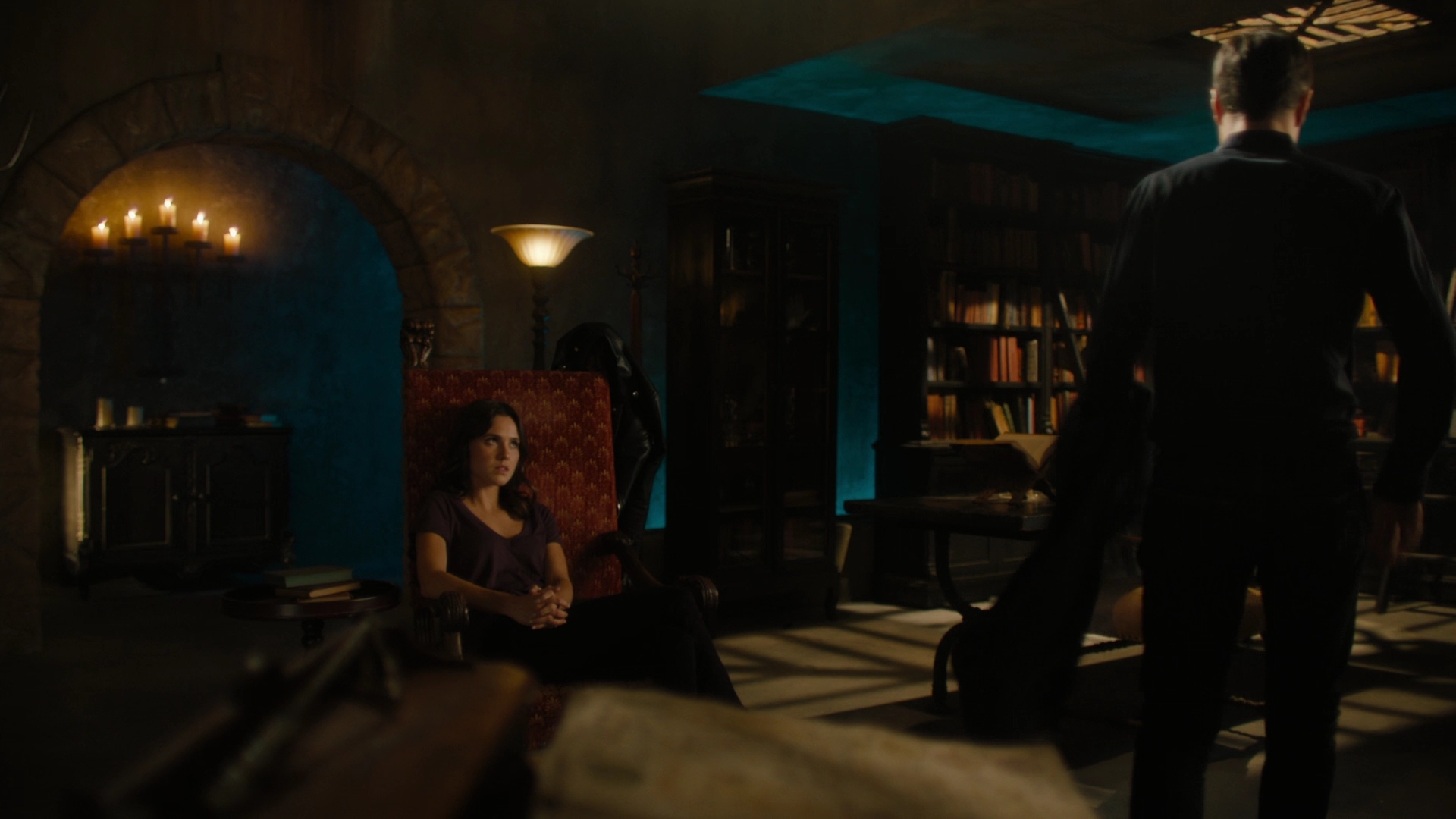 Charmed-Online-dot-nl_2x05TheTruthAboutCatsAndDogs00449.jpg