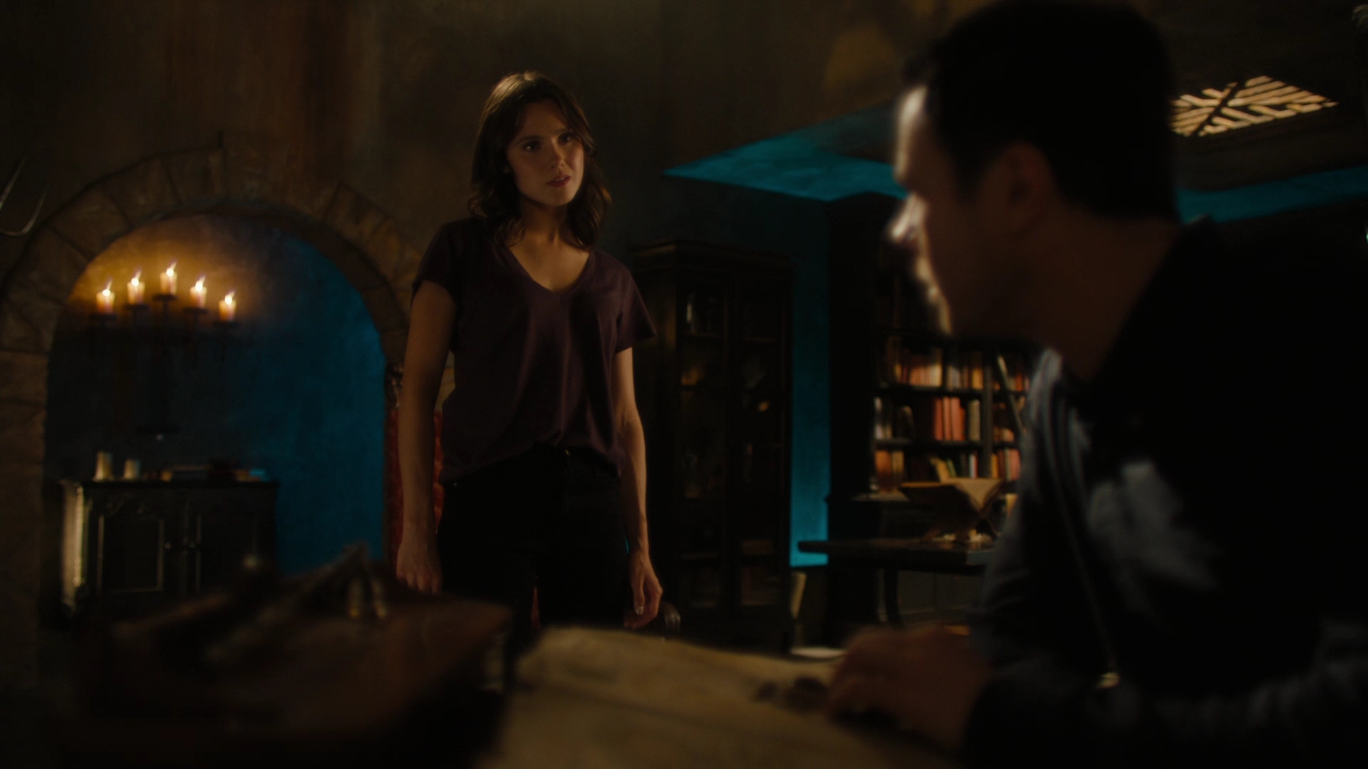 Charmed-Online-dot-nl_2x05TheTruthAboutCatsAndDogs00507.jpg