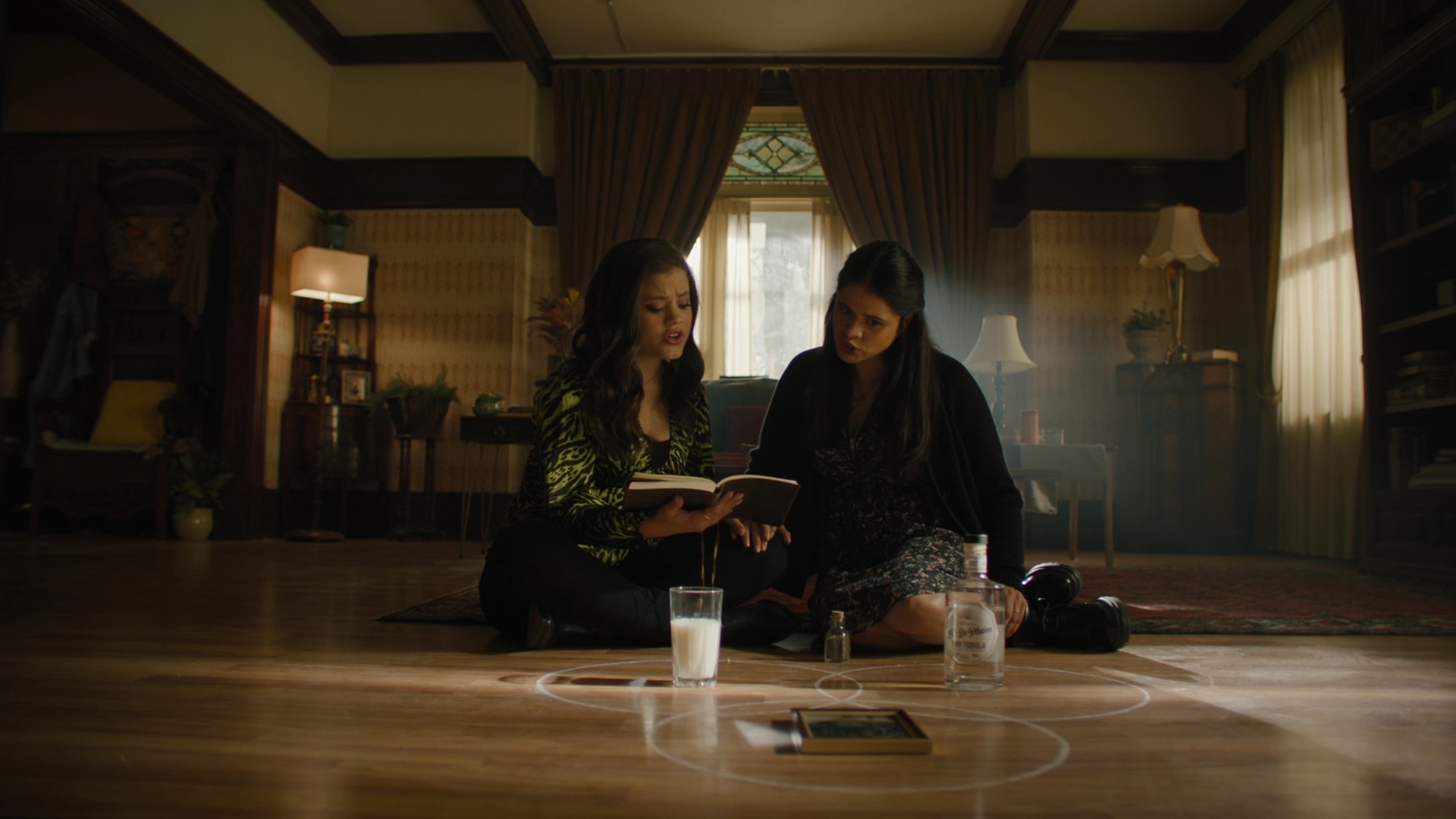 Charmed-Online-dot-nl_2x05TheTruthAboutCatsAndDogs00662.jpg