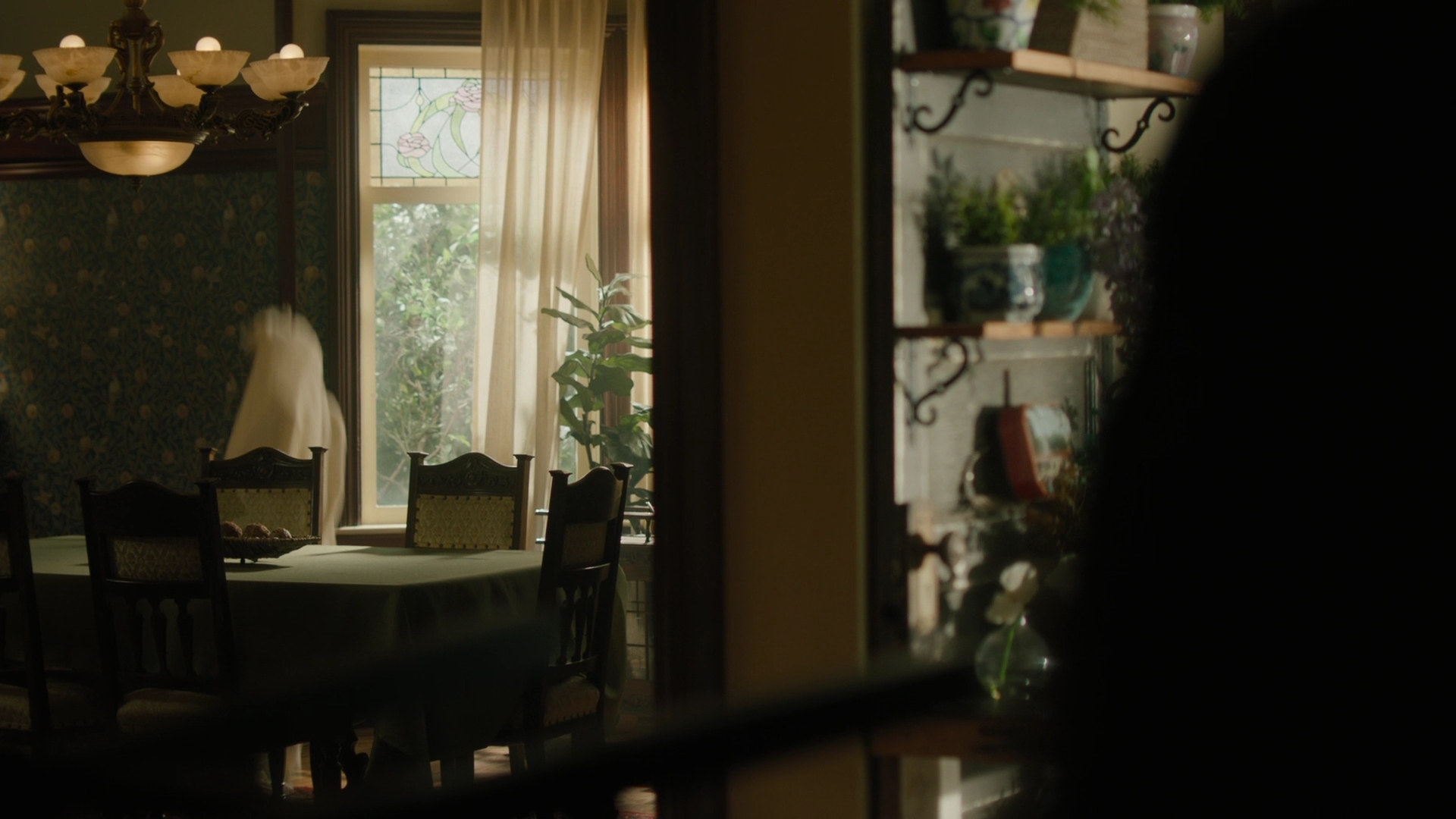 Charmed-Online-dot-nl_2x05TheTruthAboutCatsAndDogs00707.jpg