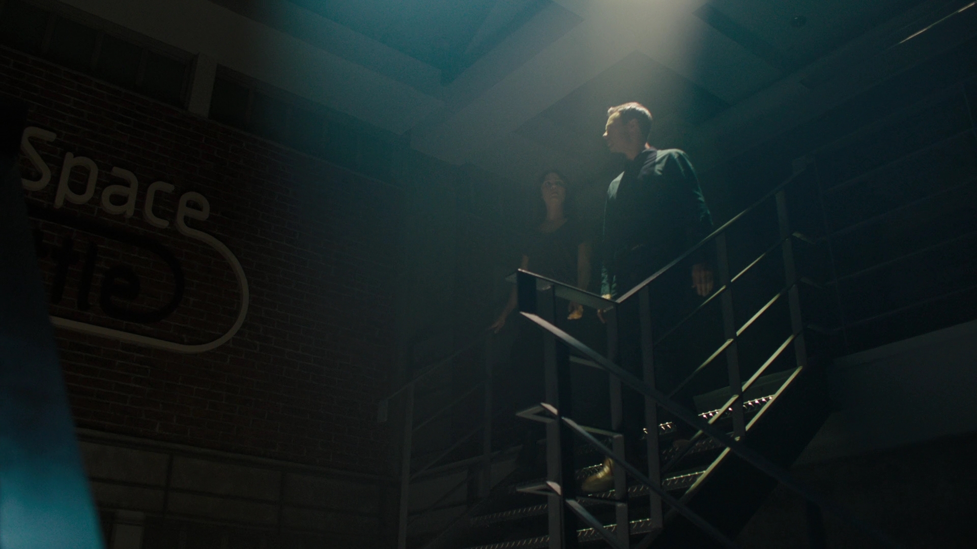 Charmed-Online-dot-nl_2x05TheTruthAboutCatsAndDogs00714.jpg