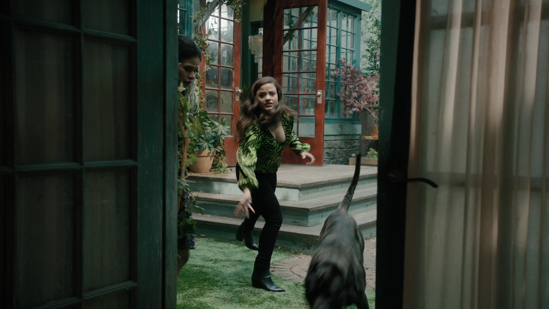Charmed-Online-dot-nl_2x05TheTruthAboutCatsAndDogs01113.jpg