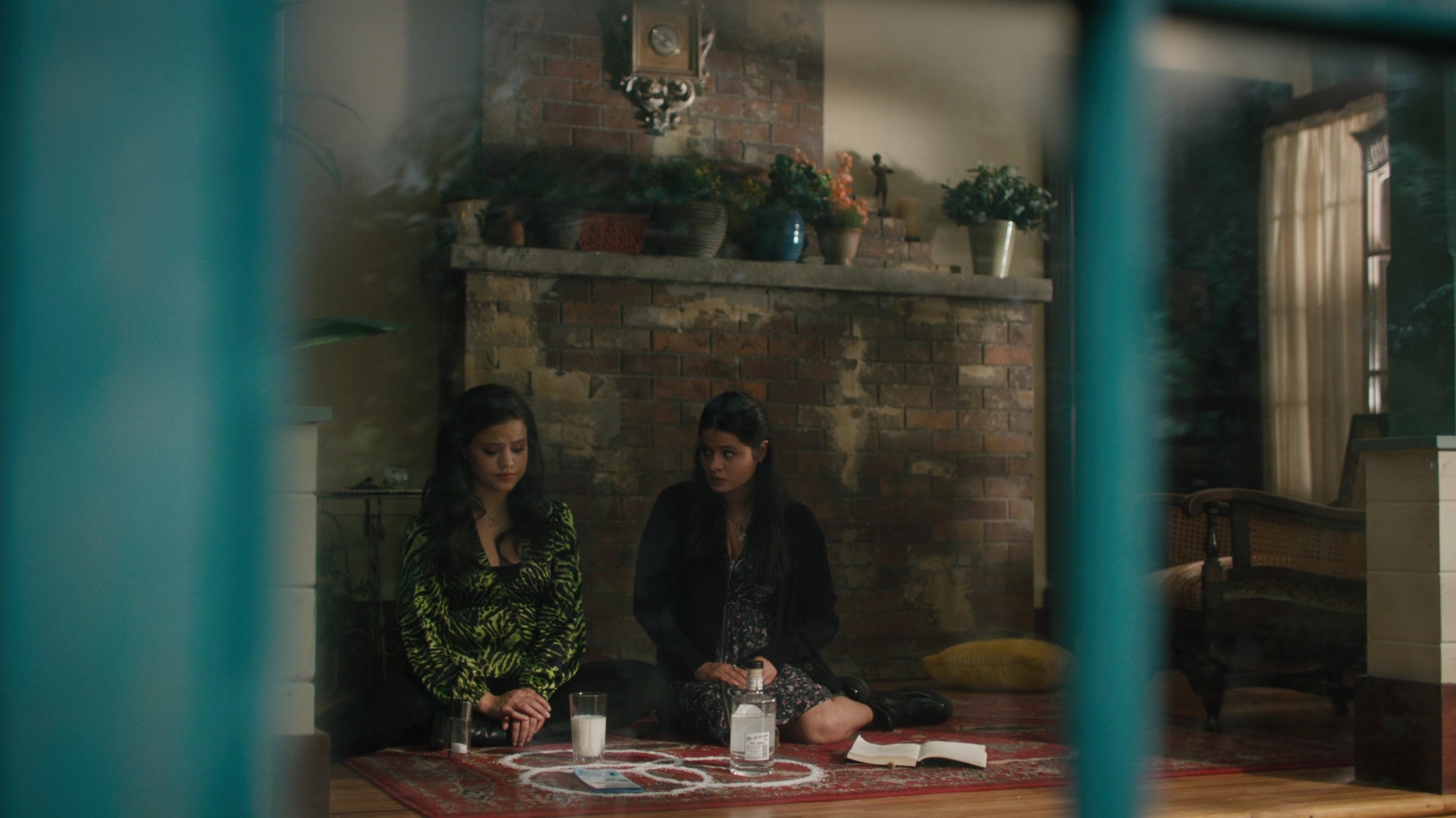 Charmed-Online-dot-nl_2x05TheTruthAboutCatsAndDogs01158.jpg