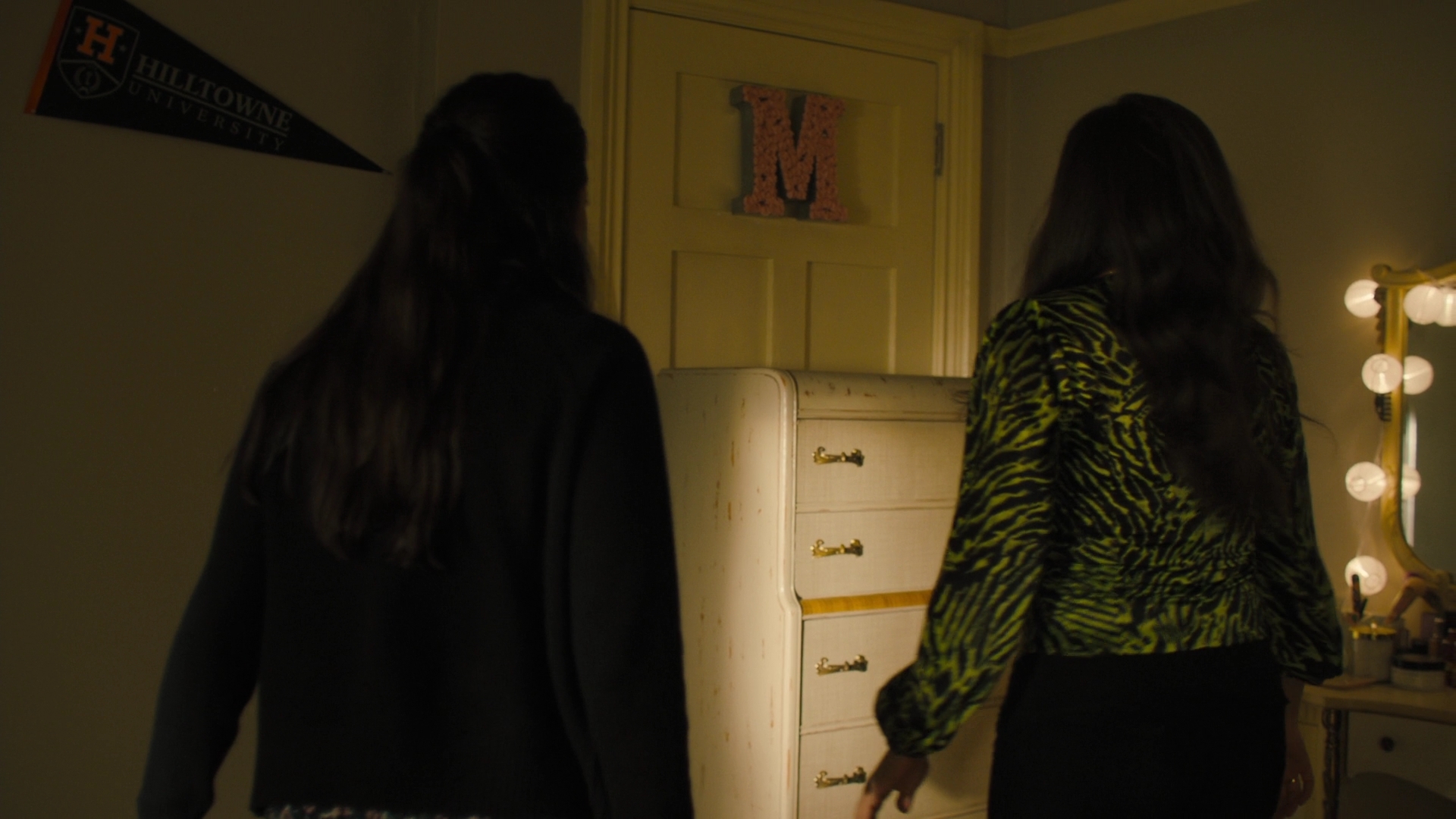 Charmed-Online-dot-nl_2x05TheTruthAboutCatsAndDogs01296.jpg