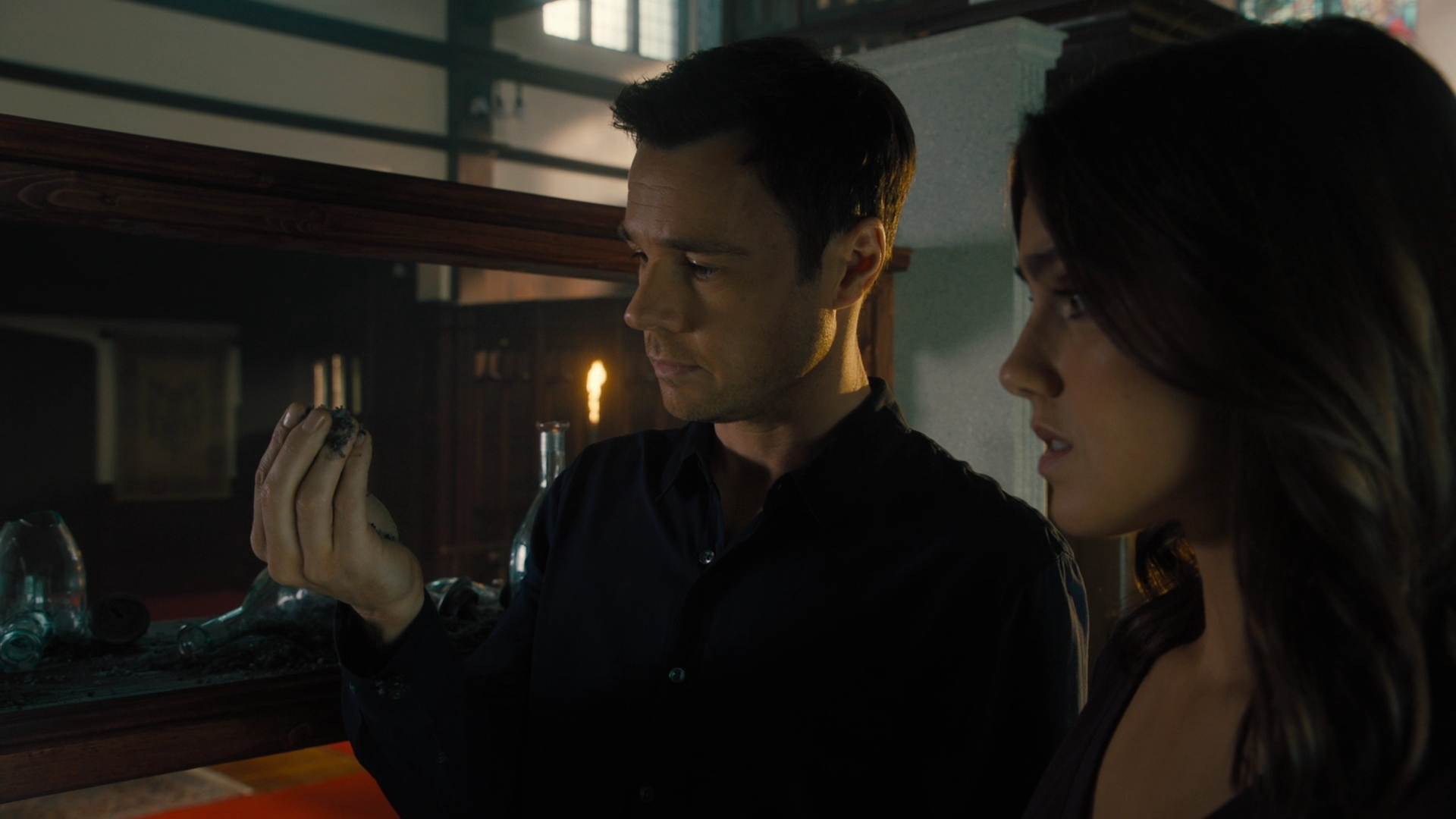 Charmed-Online-dot-nl_2x05TheTruthAboutCatsAndDogs01925.jpg
