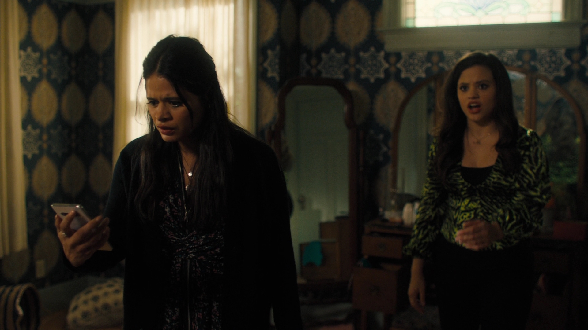 Charmed-Online-dot-nl_2x05TheTruthAboutCatsAndDogs01991.jpg