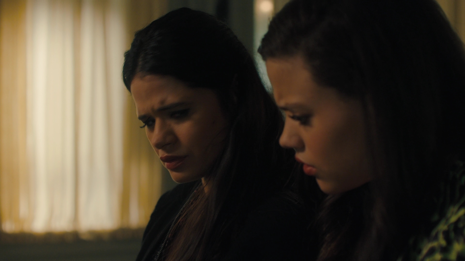 Charmed-Online-dot-nl_2x05TheTruthAboutCatsAndDogs02047.jpg