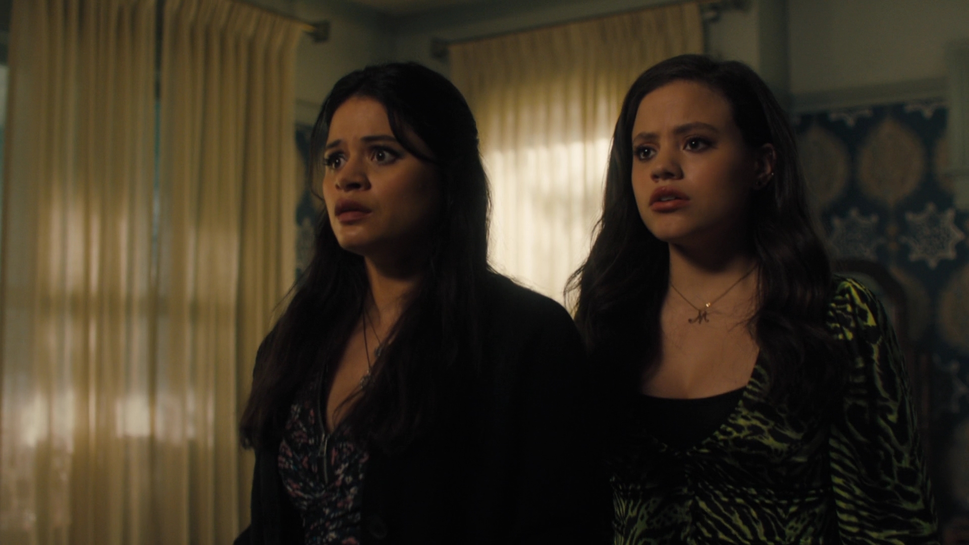 Charmed-Online-dot-nl_2x05TheTruthAboutCatsAndDogs02075.jpg