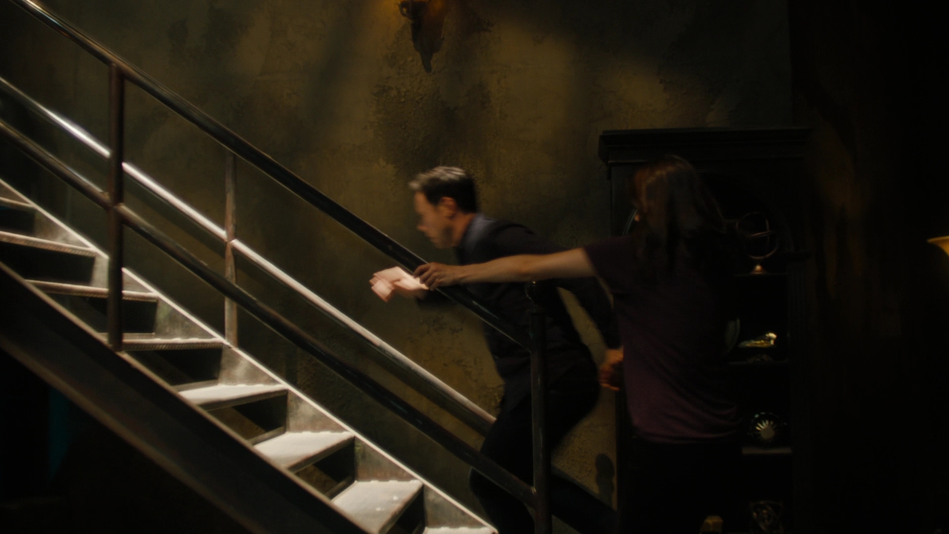 Charmed-Online-dot-nl_2x05TheTruthAboutCatsAndDogs02215.jpg
