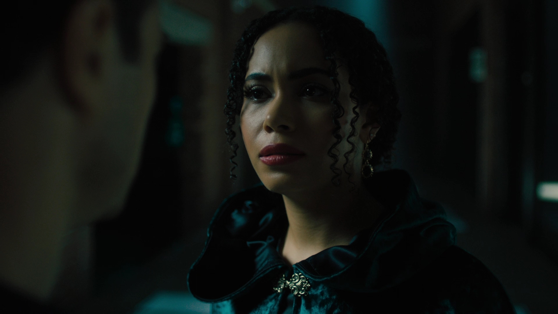 Charmed-Online-dot-nl_2x05TheTruthAboutCatsAndDogs02284.jpg