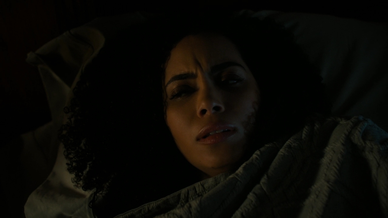 Charmed-Online-dot-nl_Charmed2x06WhenSparksFly00080.jpg