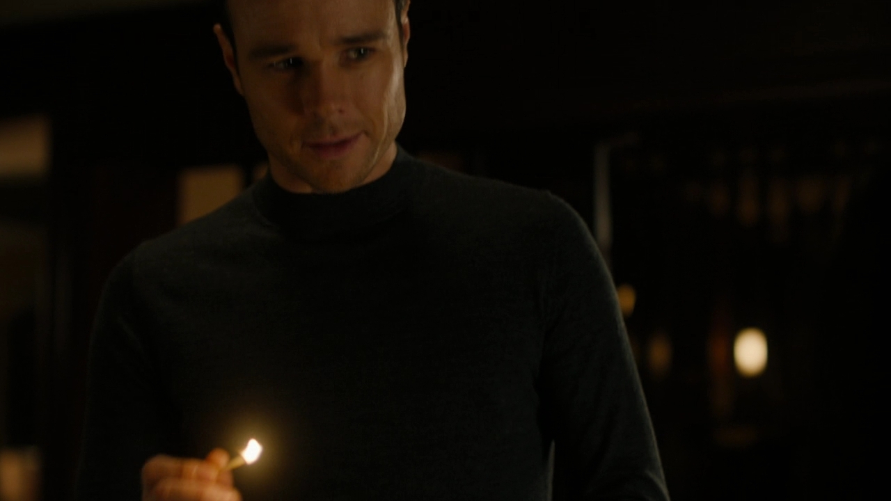 Charmed-Online-dot-nl_Charmed2x06WhenSparksFly00198.jpg