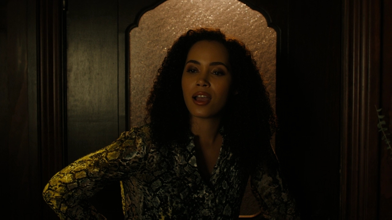 Charmed-Online-dot-nl_Charmed2x06WhenSparksFly00235.jpg
