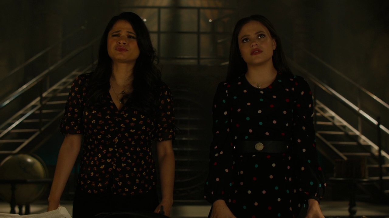Charmed-Online-dot-nl_Charmed2x06WhenSparksFly00251.jpg