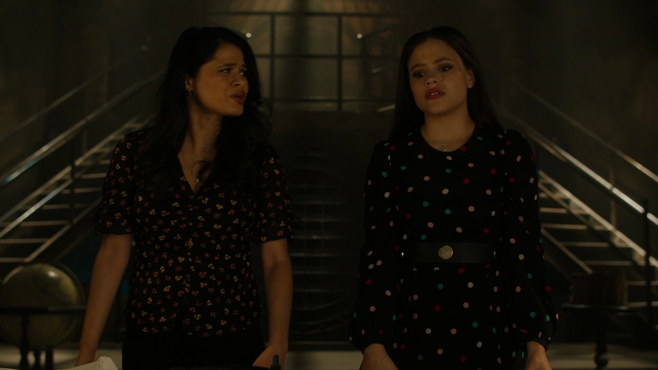 Charmed-Online-dot-nl_Charmed2x06WhenSparksFly00252.jpg
