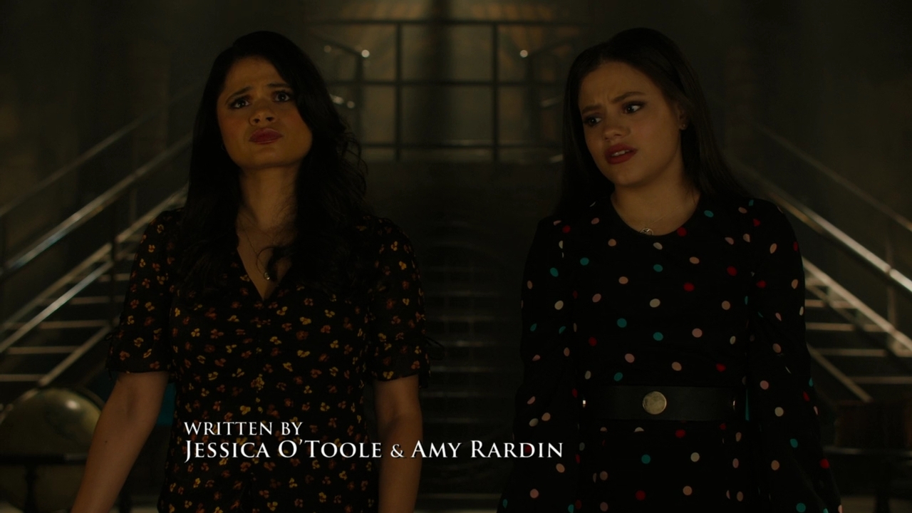 Charmed-Online-dot-nl_Charmed2x06WhenSparksFly00263.jpg