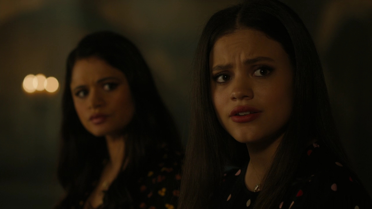 Charmed-Online-dot-nl_Charmed2x06WhenSparksFly00289.jpg