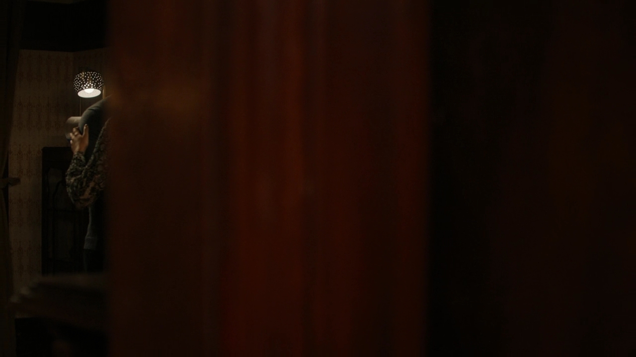 Charmed-Online-dot-nl_Charmed2x06WhenSparksFly00373.jpg