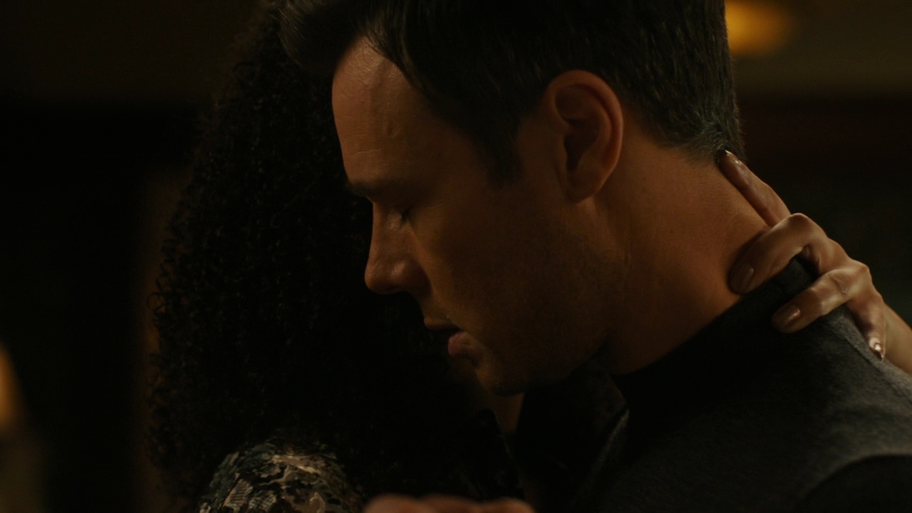 Charmed-Online-dot-nl_Charmed2x06WhenSparksFly00413.jpg