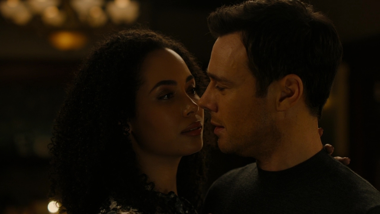 Charmed-Online-dot-nl_Charmed2x06WhenSparksFly00425.jpg
