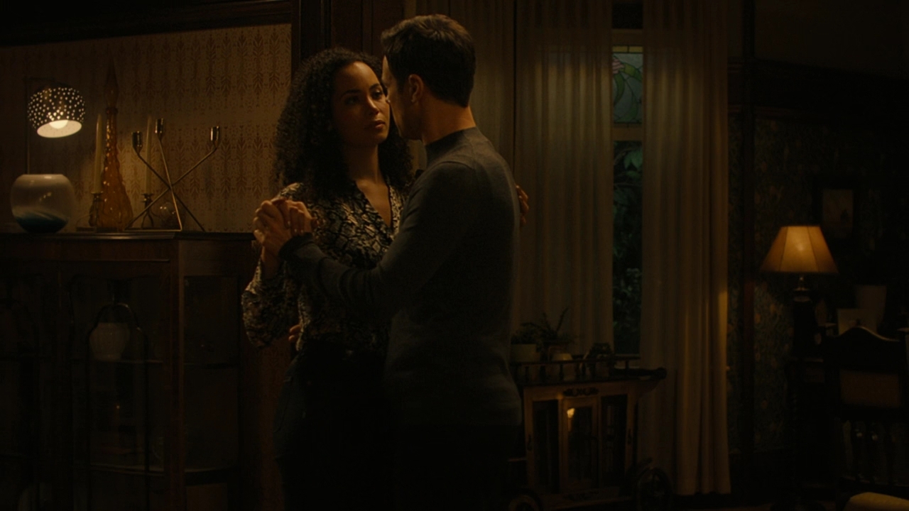 Charmed-Online-dot-nl_Charmed2x06WhenSparksFly00427.jpg