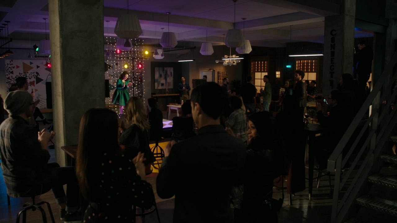 Charmed-Online-dot-nl_Charmed2x06WhenSparksFly00527.jpg