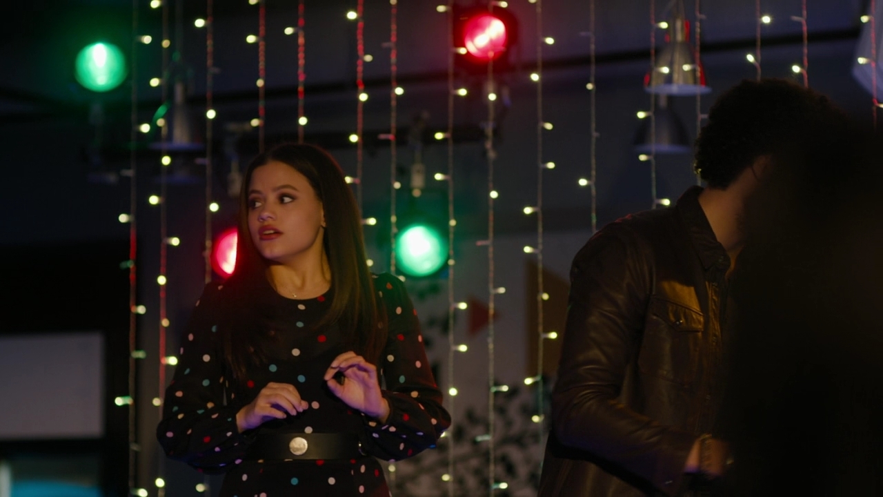 Charmed-Online-dot-nl_Charmed2x06WhenSparksFly00547.jpg