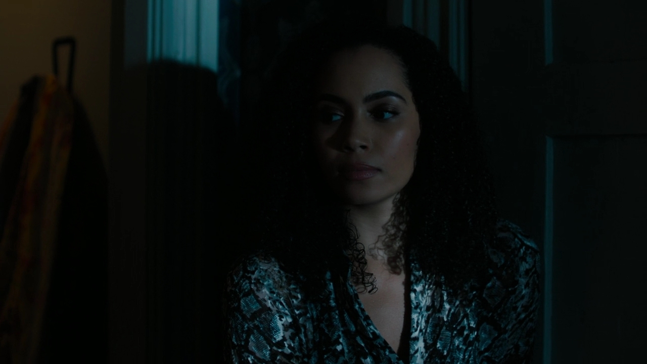 Charmed-Online-dot-nl_Charmed2x06WhenSparksFly00593.jpg